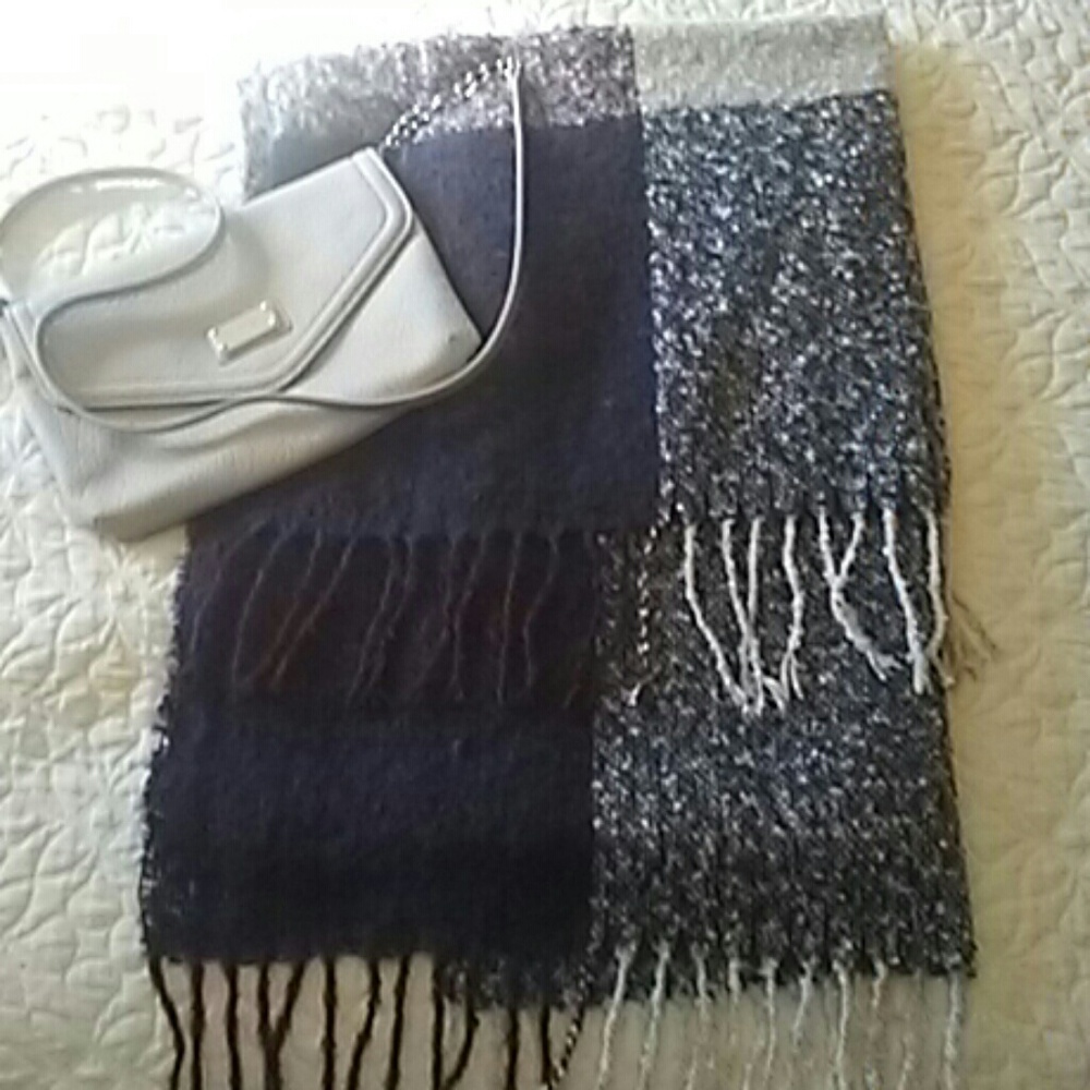Wool scarf!